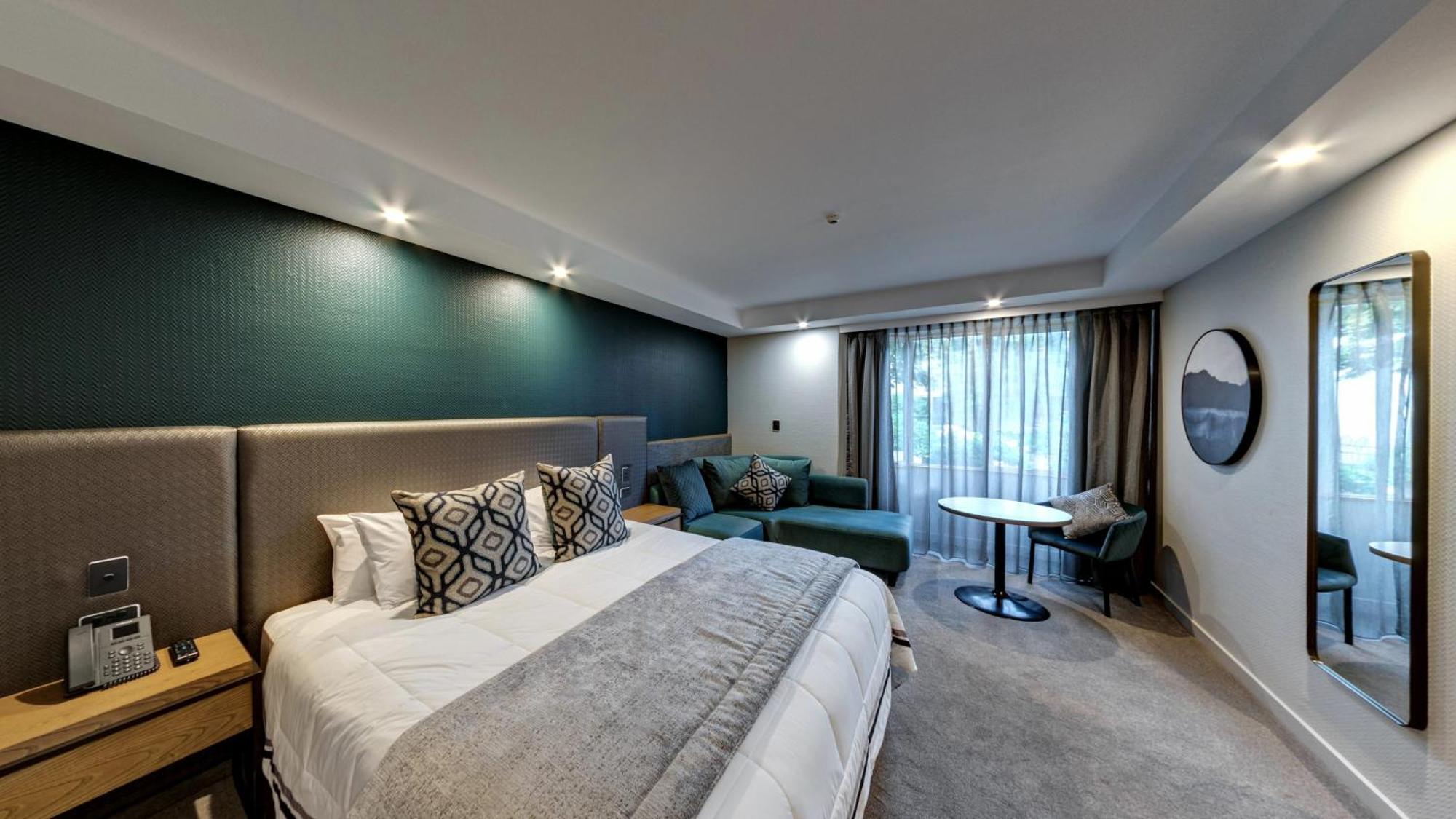 Distinction Luxmore Hotel Те-Анау Экстерьер фото